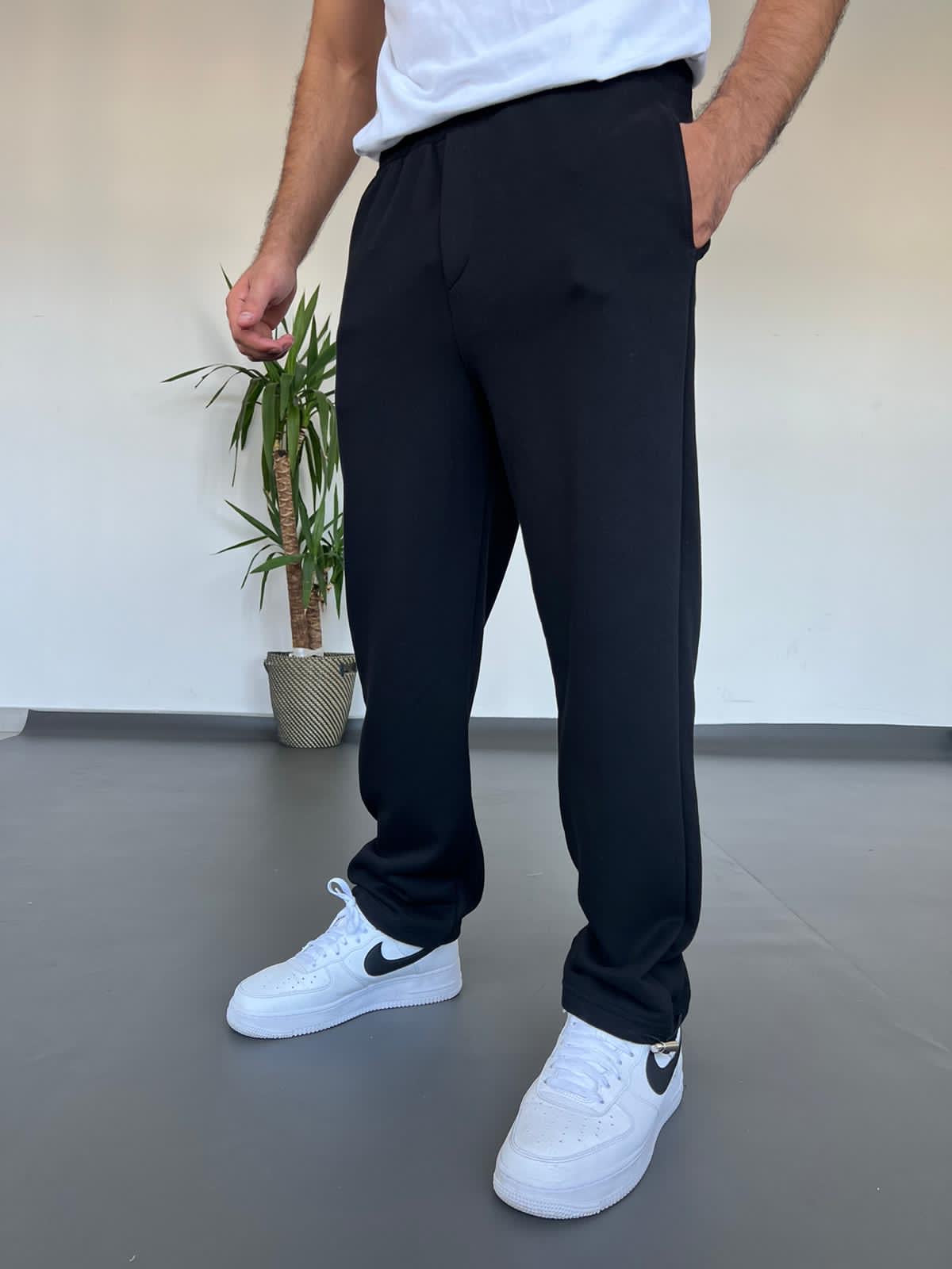 BAGGY SWEATPANTS