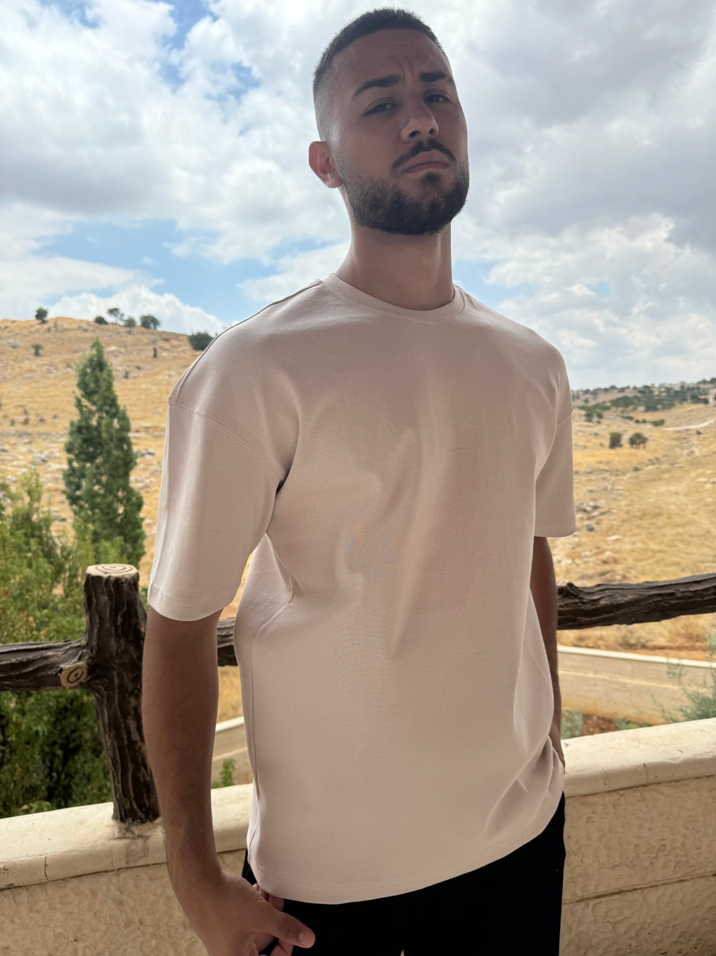 OVERSIZED BASIC T-SHIRT