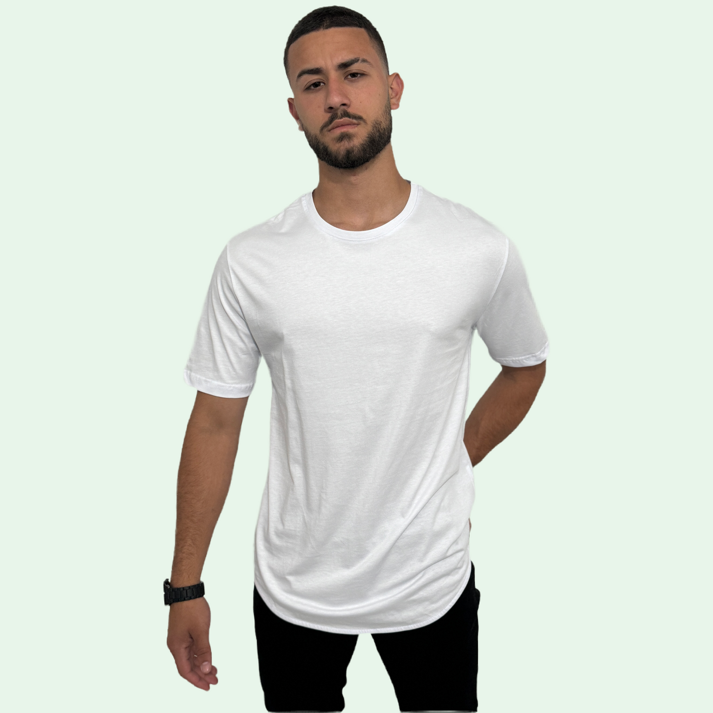 BASIC LIGHTWEIGHT T-SHIRT