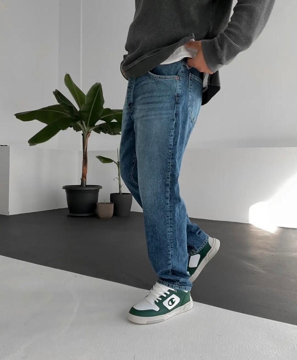 BLUE OVERSIZED JEANS