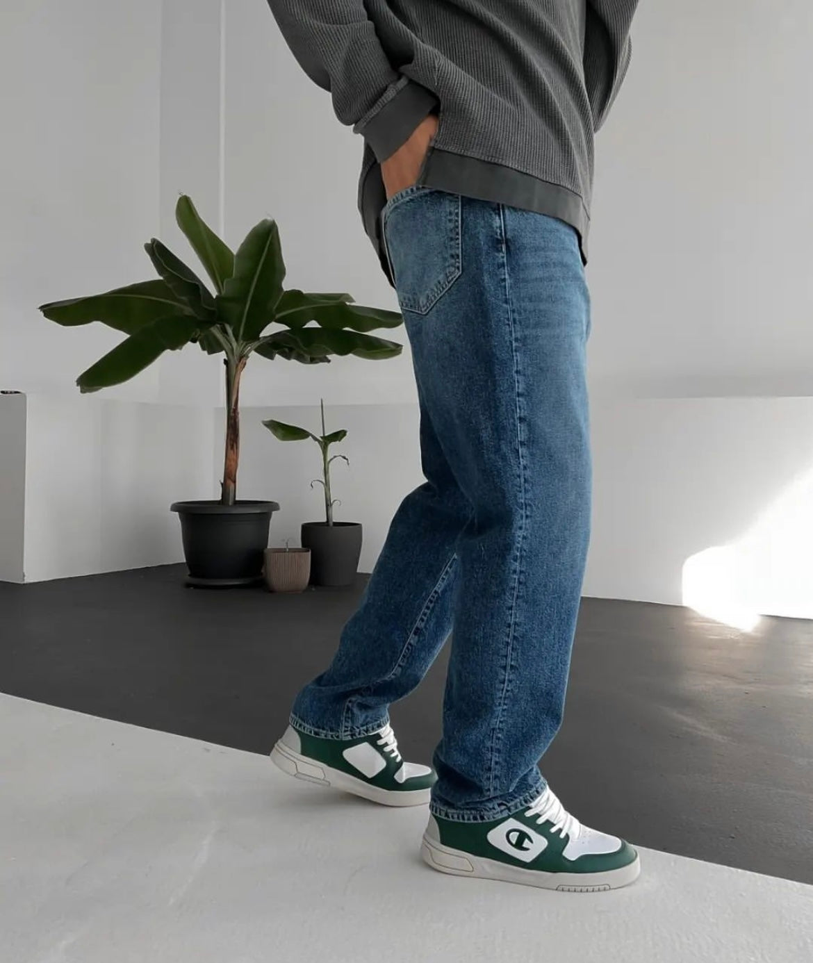 BLUE OVERSIZED JEANS