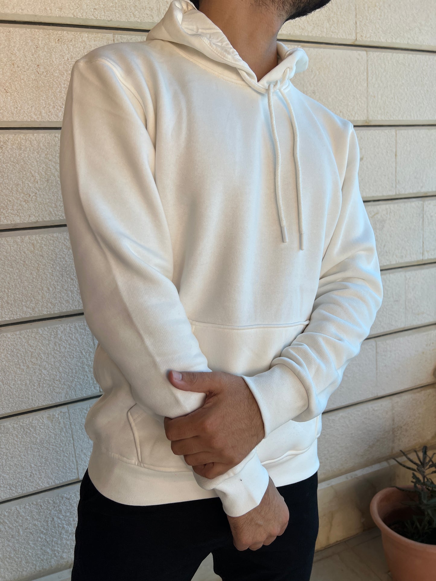 BASIC SLIM HOODIE