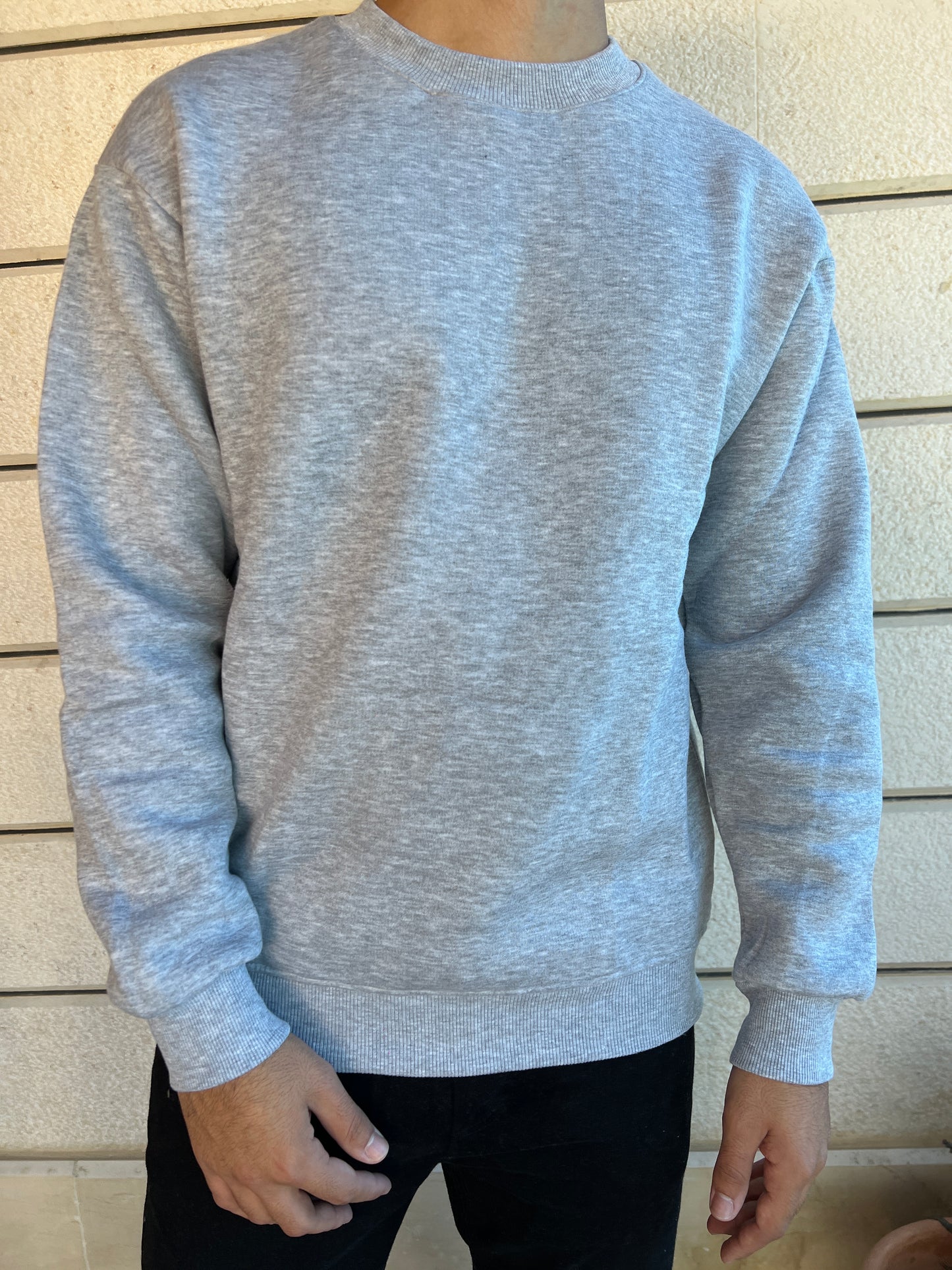 BASIC RELAXED SWEATSHIRT