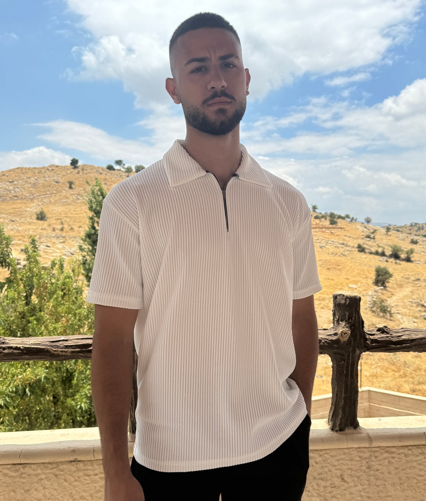 SINGLE-WIRED ZIPPER POLO