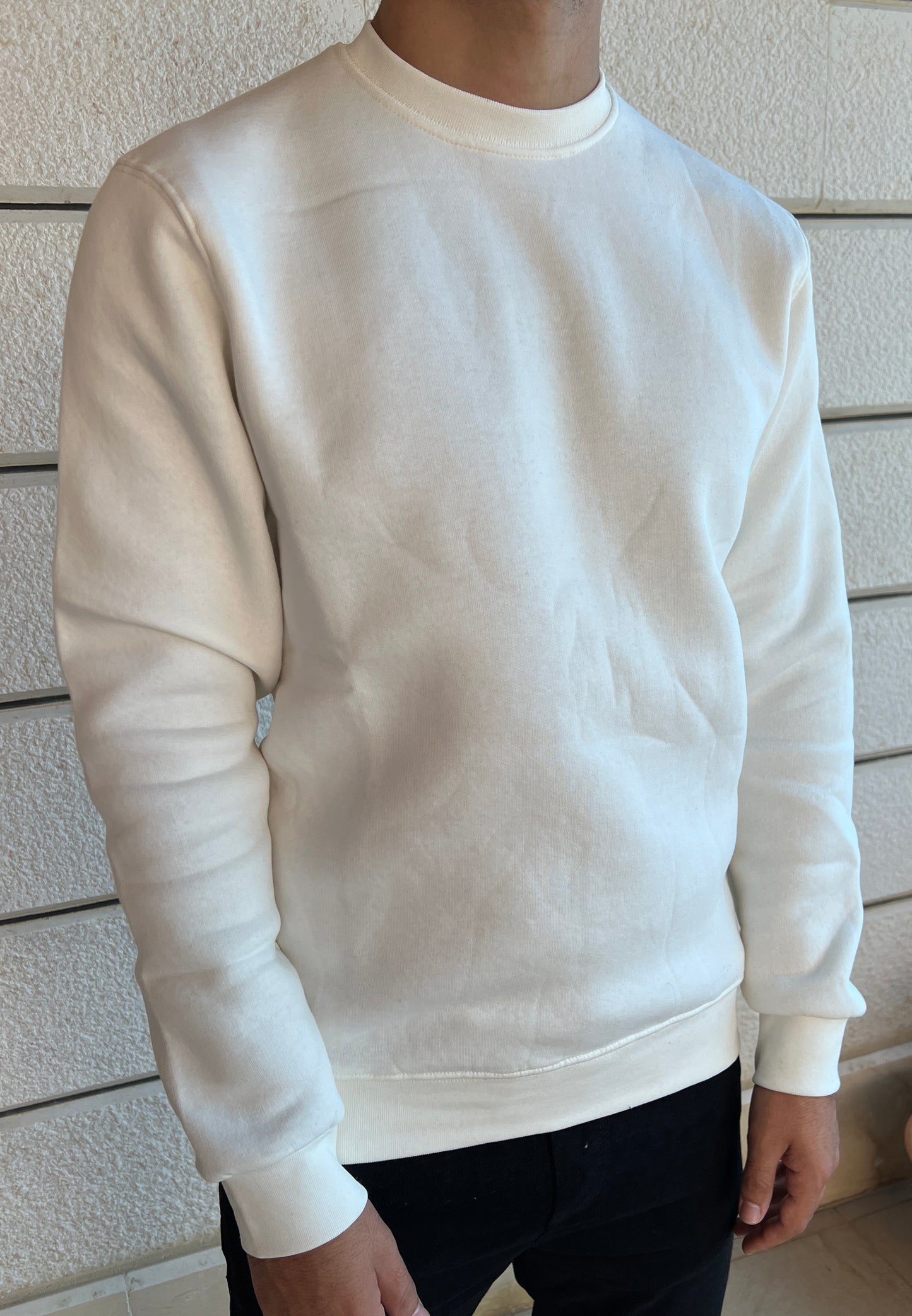 BASIC SLIM SWEATSHIRT